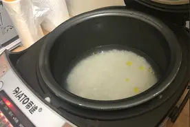 在家煮饭时，往里多加这几样，煮出来的米饭软糯不粘锅，多吃一碗