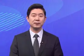 一家三口住酒店，竟被告知不能住一起，律师做出解答丨法治进行时视频封面