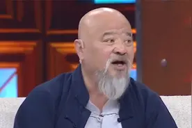 李琦年轻时有多帅？18岁照片罕见曝光，赵屹鸥：岁月是把杀猪刀