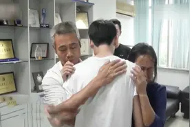 小伙半岁时被拐，寻亲19年，终得与父母团聚视频封面