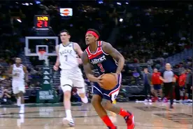 【奇才队赛季回顾】暴扣集锦！比尔鹰击长空滑翔劈扣视频封面