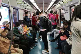 我国第一条地铁：北京地铁一号线