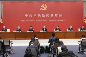 中国有意向把自己的发展模式出口到国外？中宣部回应视频封面