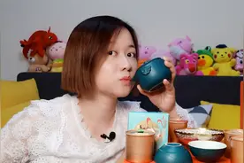 收到神秘中秋礼盒，武汉话秒变黄陂话，这个梗学得像吗？视频封面