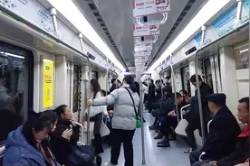 体验长沙2号线地铁从袁家岭站到五一广场站视频封面