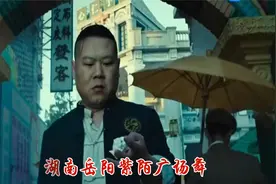 2021年春晚最火岳云鹏演唱《最亲的人》舞蹈也火爆，跳得很带劲视频封面