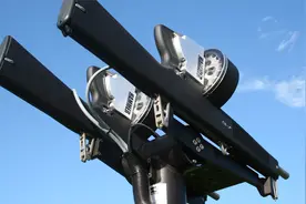 连发霰弹枪到底多强？一秒把敌人打成肉泥，详解超强AA-12霰弹枪