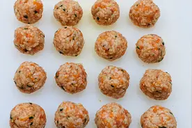 剩米饭不要做蛋炒饭了，换一种新做法，脆香美味，1次1盘不够吃视频封面