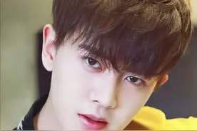 任嘉伦命理分析：独到的判断力，像有勇有谋的独行侠