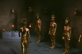 十八铜女：方丈被迫招收一批女弟子，传授她们走火入魔的铜女功！视频封面