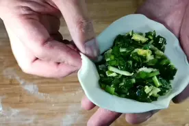 蒸包子用酵母发面一定要二次醒发！视频封面