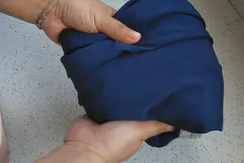 衣服异味难清除，一个小技巧，学会了，简单效率不耽误时间！视频封面