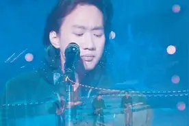 黄家驹的这首歌被李嘉诚重金买下版权，每当毕业季都唱哭多少人视频封面