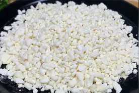 疙瘩汤好喝，很多朋友不会做疙瘩，分享制作技巧，保证个个圆溜溜