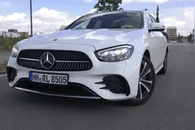 2022梅赛德斯-奔驰E 300d T 4MATIC，试驾奔驰的质感真好