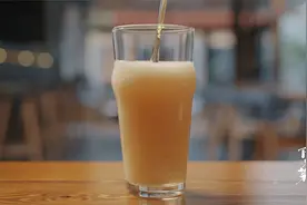 下酒菜：鼓楼大街的小酒馆，新北京人的精神后花园视频封面