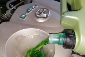 丰田汉兰达第3次保养，不使用原厂油，让汽车性能不输在起跑线