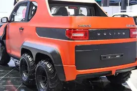 或3万起步，五菱迷你“越野皮卡”，配6个轮胎，能载人能拉货