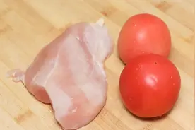 鸡胸肉怎么做才好吃，加2个西红柿，不炸不凉拌，好吃超下饭，香