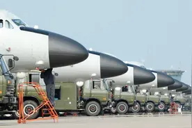 中国最大的储备基地，设置11道铁门封锁，停放3700架退役封存战机视频封面