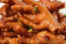 公认最美味的卤鸡爪做法，原来加了这味料，骨头都能直接下肚