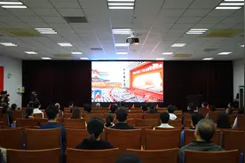 聆听报告深受鼓舞 南开大学化学学院：培养领军人才 服务国家战略视频封面