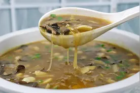 这才是河南胡辣汤正确做法，酸辣开胃，营养丰富，学会在家就能做