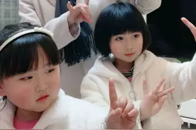 洛阳美女因疫情被滞留在老家，村头唱戏拍视频走红视频封面