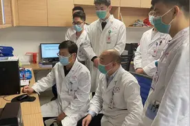 全国首例！广西一医院为艾滋病病毒感染儿童成功进行肾脏移植视频封面