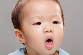 宝宝白天不咳晚上咳的厉害？妈妈们莫慌张，可能与这些原因有关视频封面