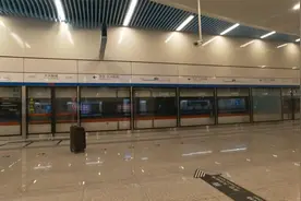 体验北京地铁大兴机场线，全部都是商务座，二十多公里只要10分钟