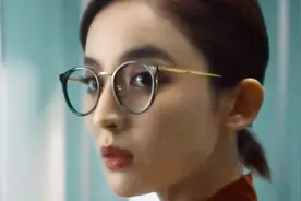 古力娜扎和前男友照片曝光，怪不得张翰也和她分手，形象受到打击视频封面