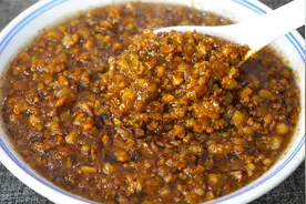 爱吃面条的要收藏了，教你炸酱的正宗做法，拌面拌饭都是特别的香