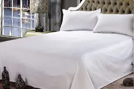 为什么酒店情侣床单都要用白色的？女服务员说漏嘴，听完瞬间脸红