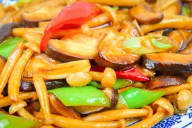 一盒菌菇不用肉，学会这个做法在家做素菜，鲜香滑嫩好下饭