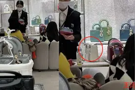 李湘携女儿逛奢侈品店，疑买4万包包迎新年，12岁王诗龄背影壮实视频封面