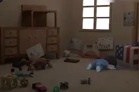 动画短片：父亲是空军，跟女儿玩时突然集合，回来时已是一口棺木视频封面