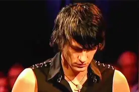 马克西姆演奏经典钢琴曲《野蜂飞舞》，太赞了！视频封面