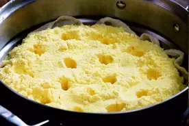 玉米面最新吃法，不用开水烫，不用一滴油，搓一搓比肉还香，真馋视频封面