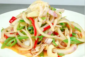 洋葱不凉拌也好吃，大厨分享简单做法，好多人都喜欢吃的素菜小炒