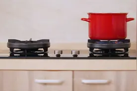 忘关火多亏防干烧 方太智控燃气灶效果实测！视频封面