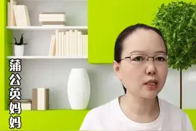 宝宝睡觉一惊一乍是缺钙？很多妈妈都弄混了，育儿老师告诉你原因