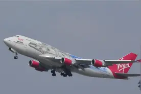 英国维珍大西洋航空波音747“千年隼号”星球大战彩绘涂装视频封面