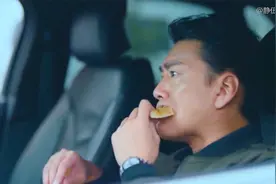 王耀庆看到女老师穿包臀裙，接女儿变得更勤快了！爆笑女老师视频封面