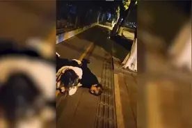 高手一出手，就知有没有，扫堂腿之后地华丽落体！视频封面