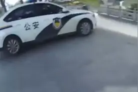 安徽交警私用警车送孩子上学？警方公布执法记录仪回应视频封面