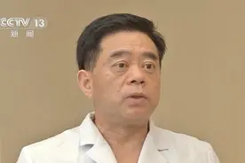 “弯腰驼背”影响美观危害健康，网红矫正产品真能解决驼背吗？