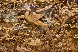 屏风深雕《百鸟朝凤》图，紫气东来凤凰飞，花开富贵福运至