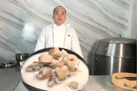 厨师长教你，花生猪脚汤的正宗做法，富含胶原蛋白，为爱的人收藏视频封面