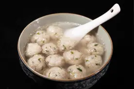 这道美食形似狮子头，体积只有它的四分之一，鲜滑爽嫩食材想不到视频封面